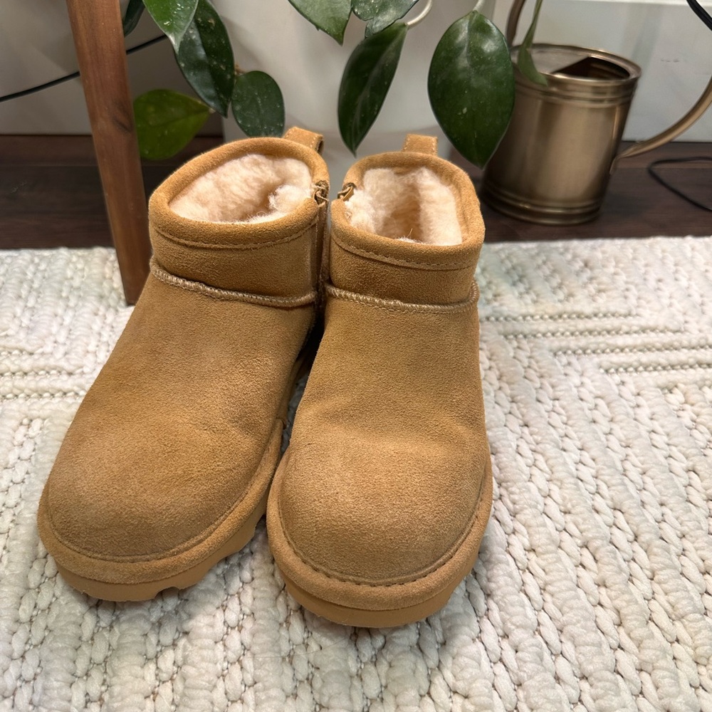 BearPaw Tan Kids Slippers